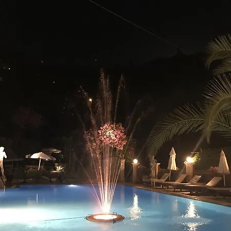 Agios Gordios Stevens On The Hill Apartment *
