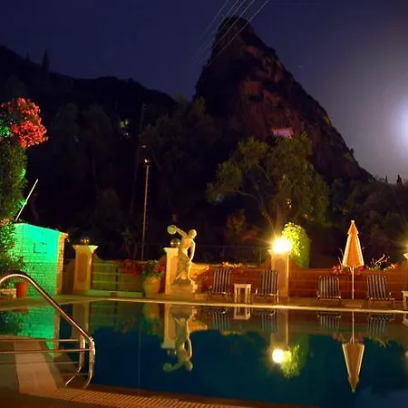 Agios Gordios Stevens On The Hill Apartment