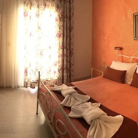 Agios Gordios Stevens On The Hill Apartment *