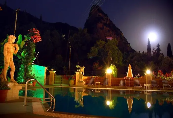 Agios Gordios Stevens On The Hill Lejlighed