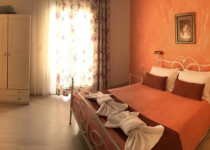 Agios Gordios Stevens On The Hill Apartment *